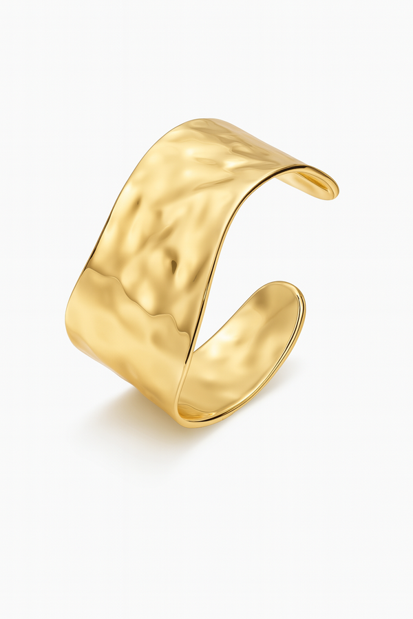 Bratara Gold Ripple Cuff