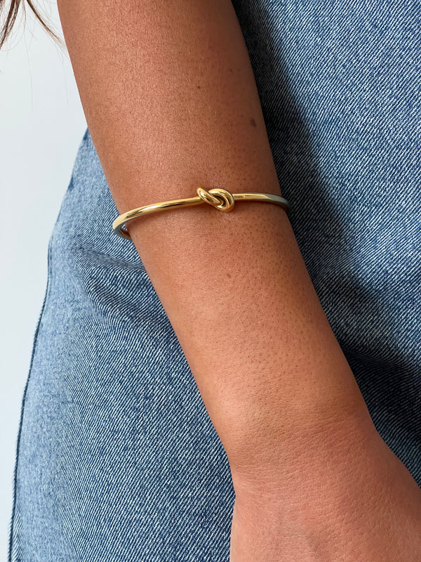 Bratara Gold Knot